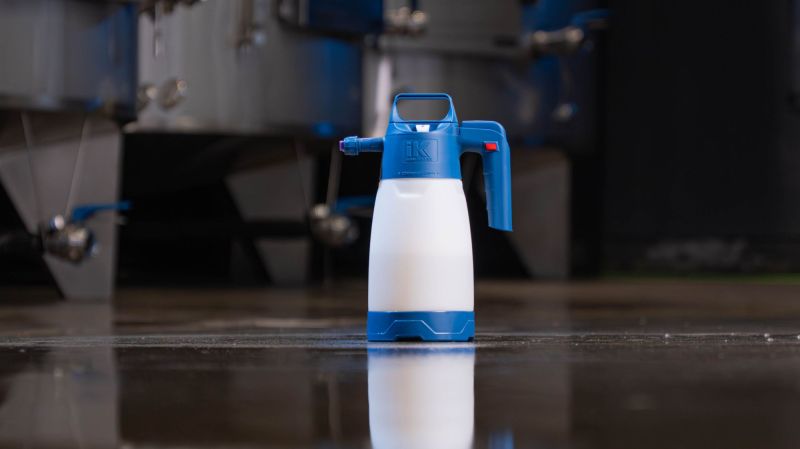 IK FOAM Pro 2 Alk - Pulverizador de Espuma Manual a Pressão