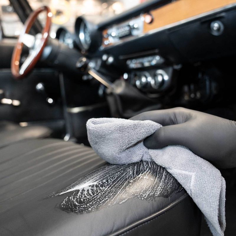 COLOURLOCK Classic Car Leather Care Set – set za njegu istrošene kože veterana