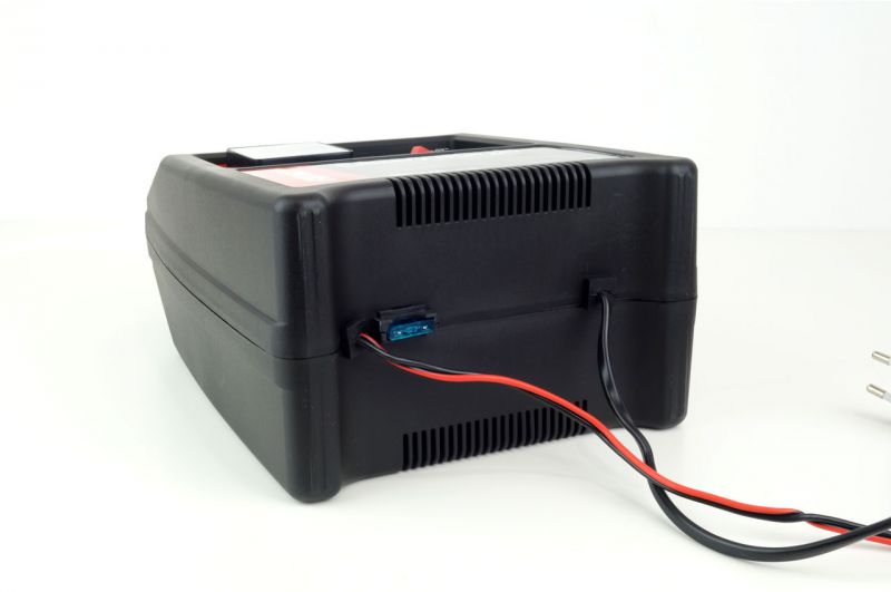 Chargeur de batterie auto/moto AMiO 12A, 12V SBC-12A