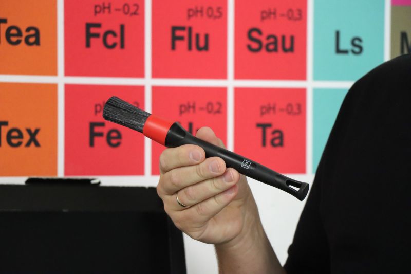 Koch Chemie Exterior Brush Red - Kyselinovzdorný kartáč na disky