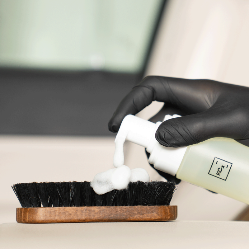 COLOURLOCK Leather Cleaner strong - Tehdas nahkapuhdistusaine 250ml