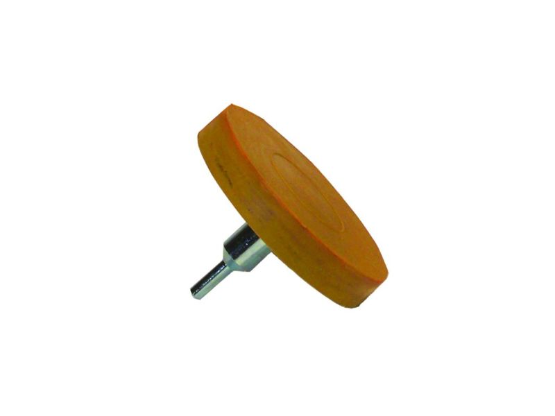 Adaptador de fixação para disco de remoção de adesivos
