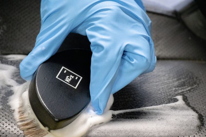 Koch Chemie Leather Brush - Kartáč na kůži