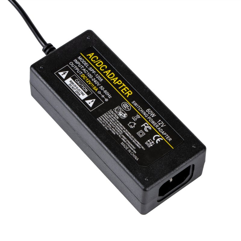 4CARS AC/DC adattatore 240V/12V-5A-60W