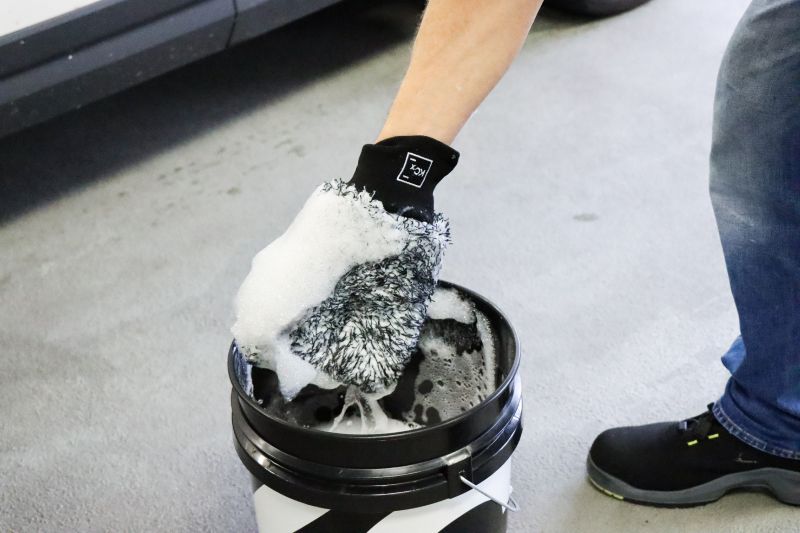 Koch Chemie Detailing Bucket Set - Detailing kanta s zaštitnom umetkom i poklopom