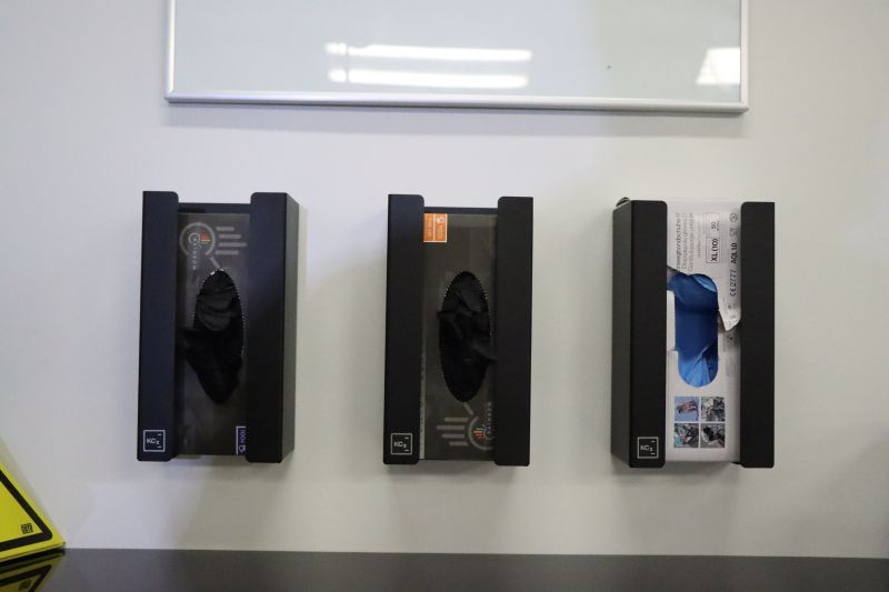 Koch Chemie Glove Dispenser - Držák na jednorázové rukavice