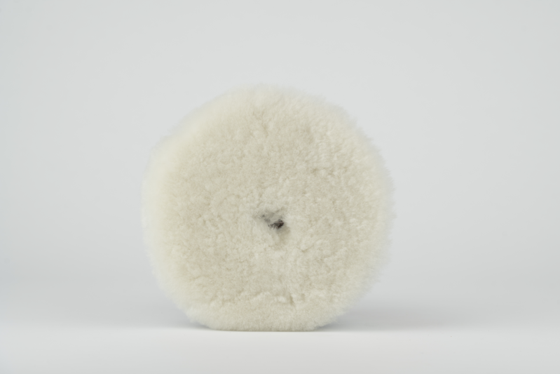 Koch Chemie Heavy Cut Long Wool Pad 150mm - Leštící kotouč z jehněčí kůže