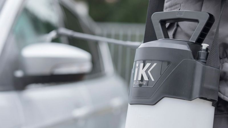 iK MULTI PRO 12 - Ruční tlakový rozprašovač