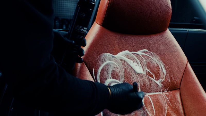 Nasiol LEATHER CLEANER pjenušavi čistač kože, 250g