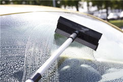 Vikan Windscreen Scraper Teleszkópos 710mm - Szivacsos ablaktörlő autóüveg mosáshoz