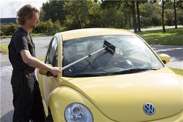 Vikan Windscreen Scraper Teleskopisch 710mm - Abzieher mit Schwamm zur Scheibenreinigung