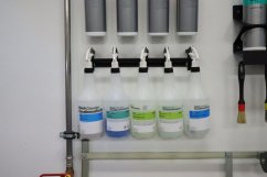 Koch Chemie Trigger Holder - Suporte para frascos com pulverizador