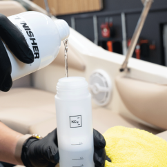 Koch Chemie The Finisher VinylTexClean – Limpador Extra Suave para Estofos e Têxteis 500ml