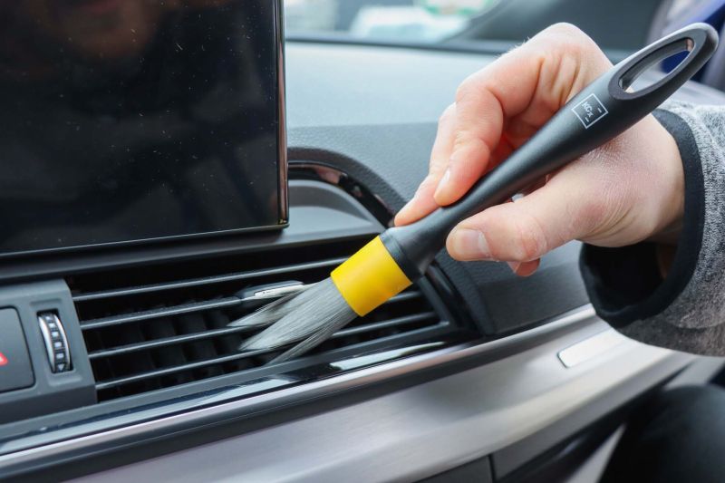 Koch Chemie Interior brush set - Conjunto de detalhamento 3 pincéis para limpeza de interiores