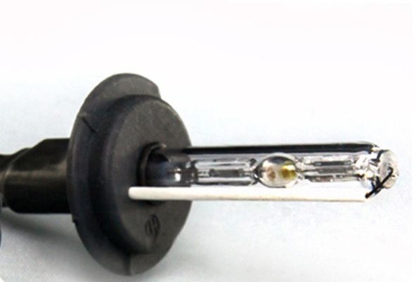 Ampoule au xénon H7 55W 4300K
